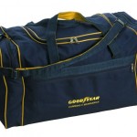 BL23 – Bolsa para viagem confeccionada em Poliester com vivo emcapado – Para brindes