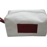 NEC19 – Necessaire personalizada confeccionada em lona com couro – Personalizado